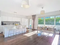 Недвижимость Apartment 5 rooms: 1