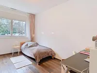 Недвижимость Apartment 5 rooms: 9