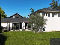 Недвижимость Villa 6 rooms: 3