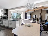 Недвижимость Villa 6 rooms: 10