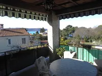 Недвижимость Дом с террасой в центре Изолы: 22