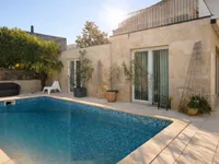 Недвижимость Single house: 2