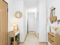 Недвижимость Apartment 4 rooms: 3