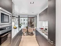 Недвижимость Apartment 4 rooms: 4