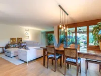 Недвижимость Bifamiliar house 6 rooms: 3