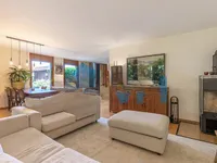 Недвижимость Bifamiliar house 6 rooms: 6