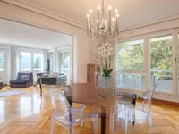 Недвижимость Apartment 8 rooms: 4