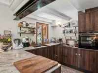 Недвижимость Attic flat 5 rooms: 5