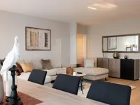 Недвижимость Apartment 5 rooms: 4