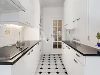 Недвижимость Apartment 4 rooms: 7