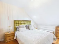 Недвижимость Attic flat 5 rooms: 7