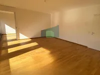 Недвижимость Apartment 3 rooms: 2