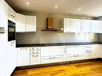 Недвижимость Apartment 5 rooms: 4