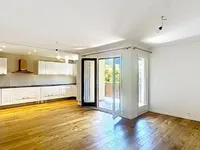 Недвижимость Apartment 5 rooms: 5