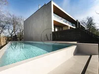 Недвижимость Apartment 9 rooms: 2