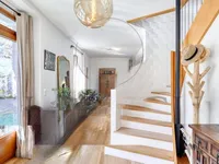 Недвижимость Villa 8.5 rooms: 9