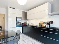 Недвижимость Apartment 9 rooms: 4