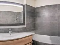 Недвижимость Apartment 4 rooms: 7