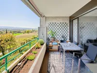 Недвижимость Apartment 4 rooms: 8