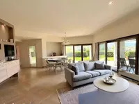 Недвижимость Villa 9 rooms: 6