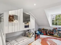 Недвижимость Single house 9 rooms: 6