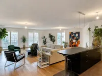 Недвижимость Apartment 5 rooms: 2