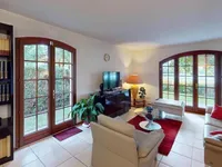 Недвижимость Single house 6 rooms: 2