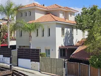 Недвижимость 5 Bedroom Coastal Villa for Sale in Pyrgos, Limassol: 1