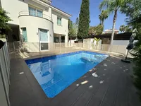 Недвижимость 5 Bedroom Coastal Villa for Sale in Pyrgos, Limassol: 12