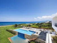 Недвижимость 5 Bedroom Villa For sale in Neo Chorio, Paphos: 1