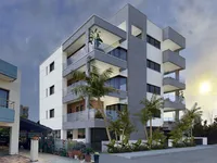 Недвижимость 3 Bedroom Apartment for Sale in Limassol: 2