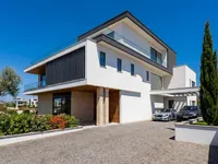 Недвижимость 7 Bedroom Villa for Sale in Mouttagiaka, Limassol: 5