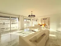 Недвижимость Villa Petit Juas: 1