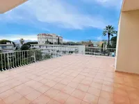 Недвижимость Villa République Cannes: 1