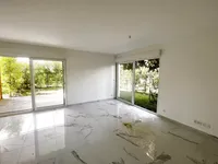 Недвижимость Villa Croix des Gardes: 1