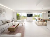 Недвижимость Villa Croix des Gardes: 1