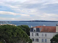 Недвижимость Estate Croix des Gardes: 2