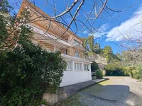 Недвижимость Estate Croix des Gardes: 3