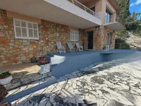 Недвижимость Estate Croix des Gardes: 7