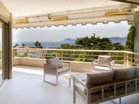 Недвижимость Property Type: Villa
Location: Cannes, Californie

Villa Cannes: 2