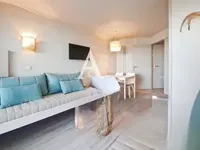 Недвижимость Villa Croix des Gardes: 2