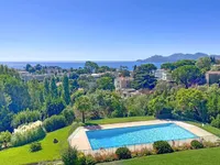 Недвижимость Villa Croix des Gardes: 1