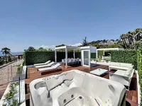 Недвижимость Villa Pointe Croisette: 2