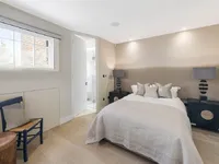 Недвижимость St. Luke's Street: 1