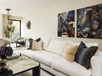 Недвижимость St. Luke's Street: 9