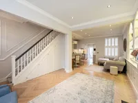 Недвижимость Uverdale Road: 18