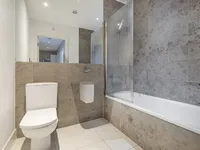 Недвижимость Tournay House, 2 Tournay Road: 2