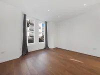 Недвижимость St. Marys Road: 8