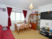 Недвижимость Globe Road: 8