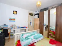 Недвижимость Globe Road: 12